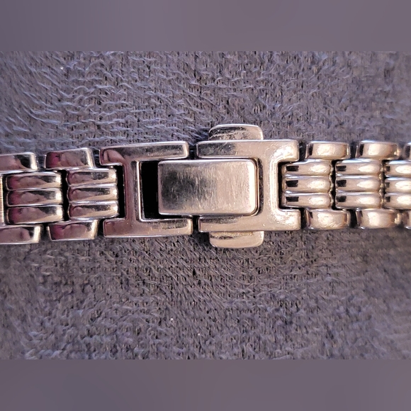 Citizen Eco-Drive Watch Women’s with Mother of Pearl and Swarovski Crystals - Picture 12 of 14